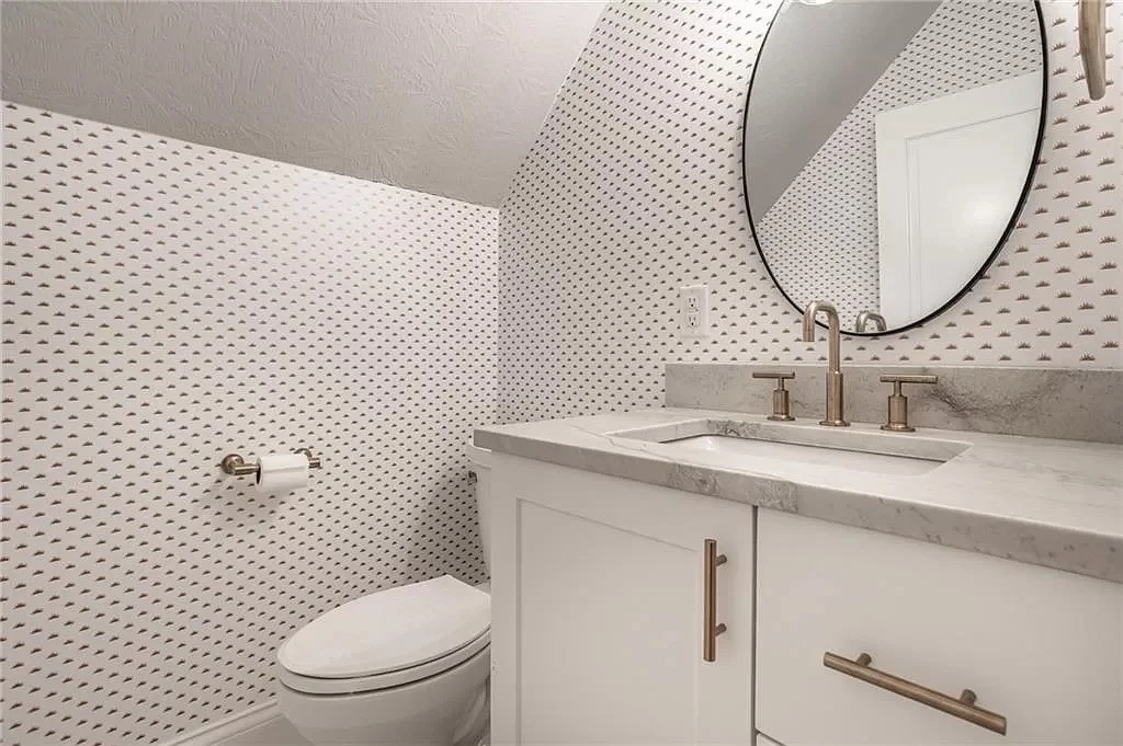 Holiday home — playroom bath after