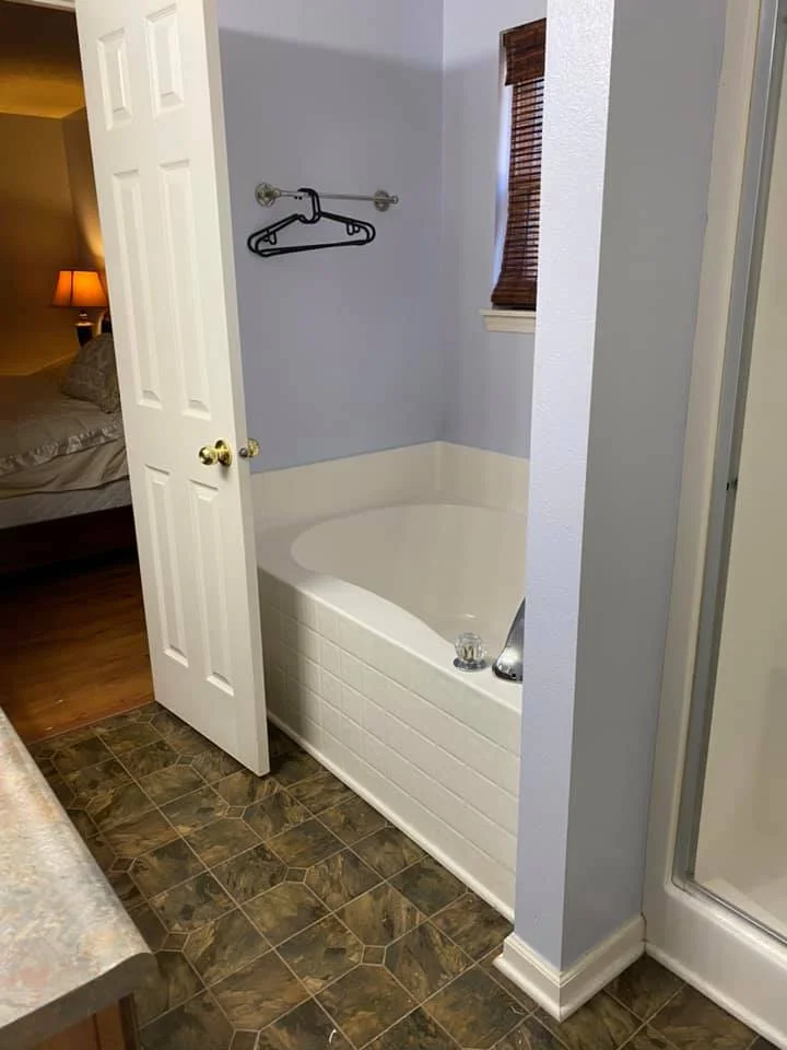 Taylor bathroom before remodel